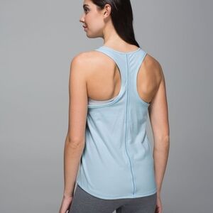 Lululemon Essence Tank Heathered Caspian Blue